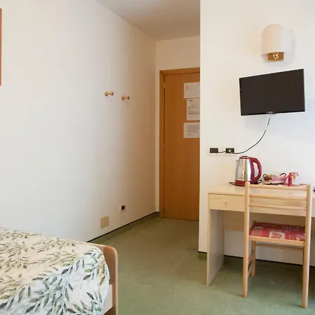 Couette-café Garni Mariolina *