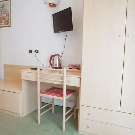 Garni Mariolina 팔카데