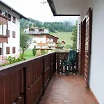 Garni Mariolina Bed & Breakfast 3*
