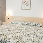 Garni Mariolina Bed & Breakfast
